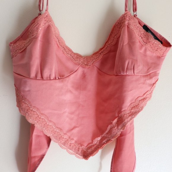 SOLD Forever 21 Pink Lace Satin Bandana Top Size S - Picture 2 of 4